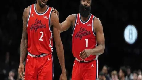 “詹皇可能放弃顶薪5263万，寻求加盟强队或降薪引关注”